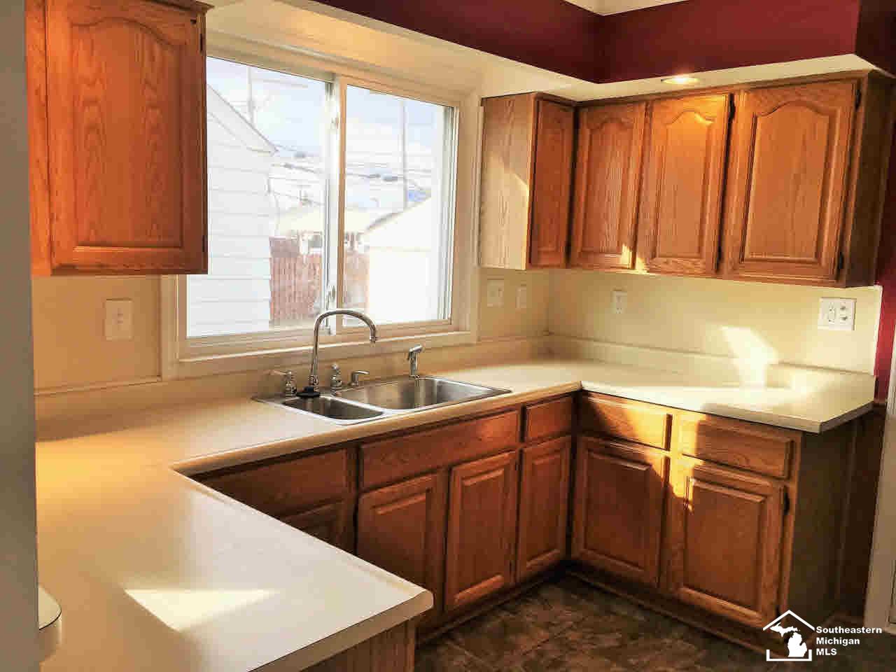 18051 Ruth Street Melvindale, MI 48122 - Photo 2 of 14