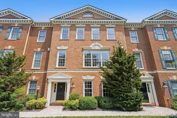$6,000 | 7022 Little Leaf Linden Lane, McLean, VA 22101