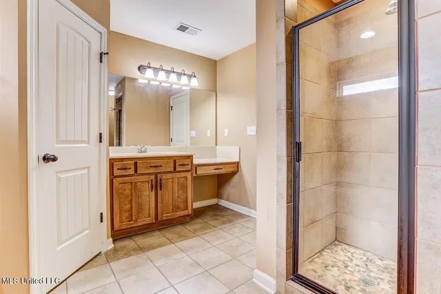 $299,900 | 905 Fairway Pointe Cove East, Hernando, MS 38632