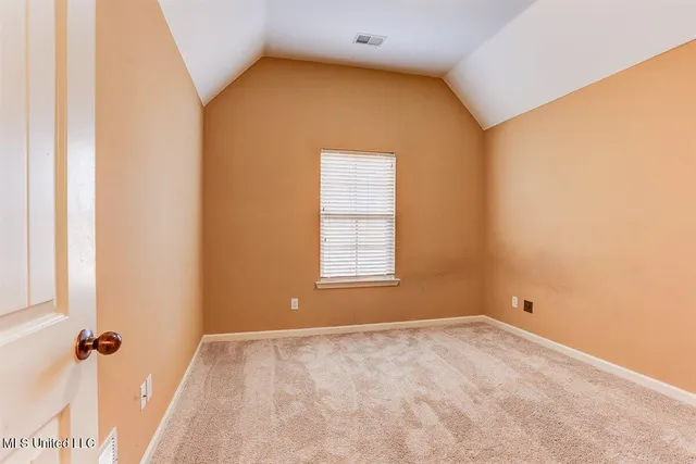 $299,900 | 905 Fairway Pointe Cove East, Hernando, MS 38632