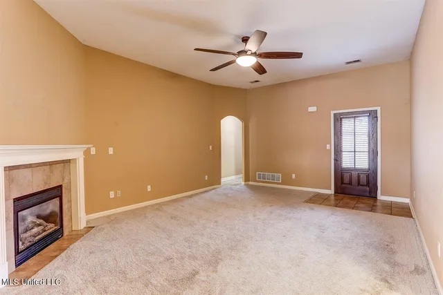 $299,900 | 905 Fairway Pointe Cove East, Hernando, MS 38632