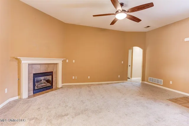 $299,900 | 905 Fairway Pointe Cove East, Hernando, MS 38632