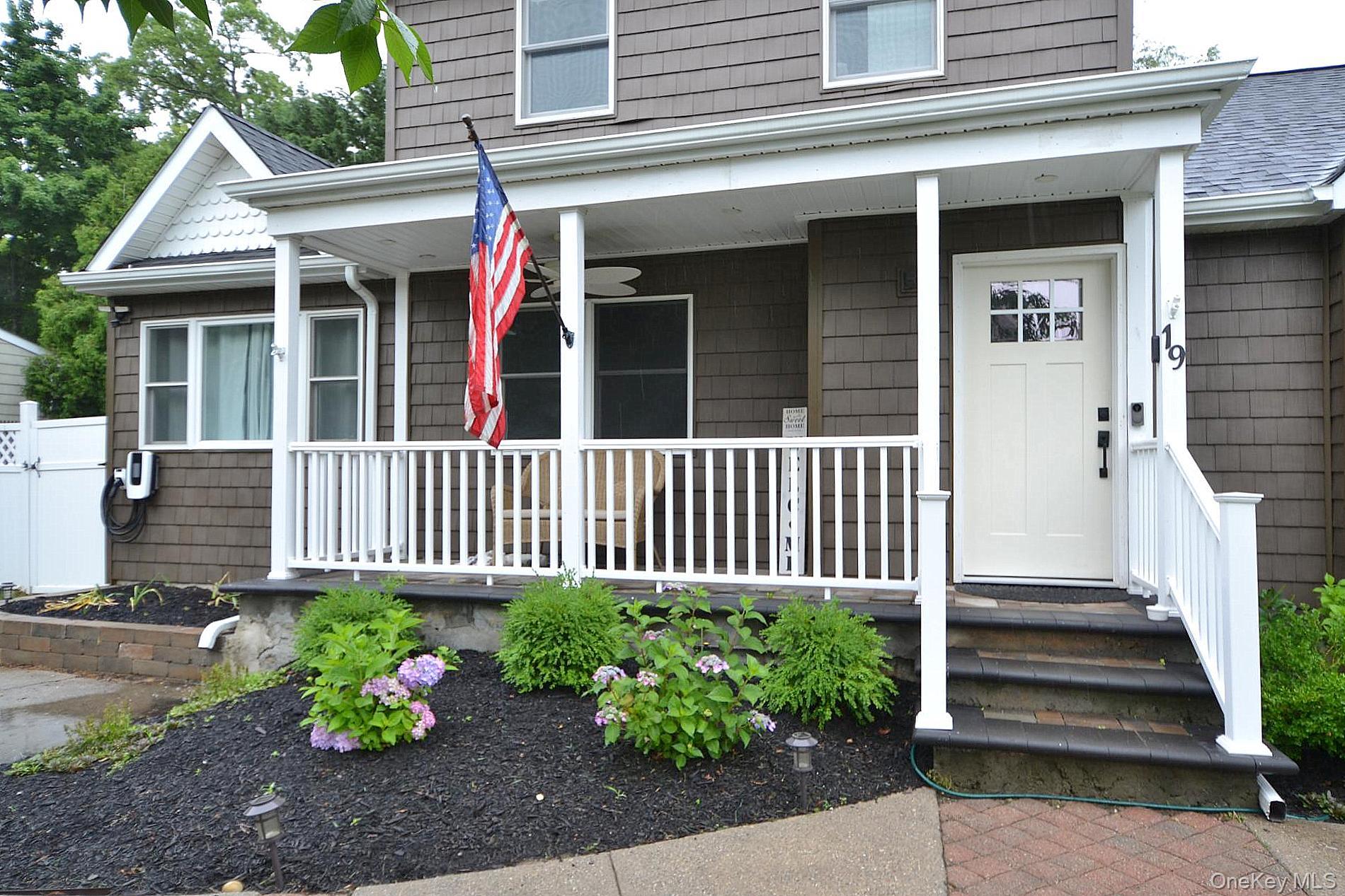 19 Fountain Road Rocky Point, NY 11778 - Photo 6 of 32