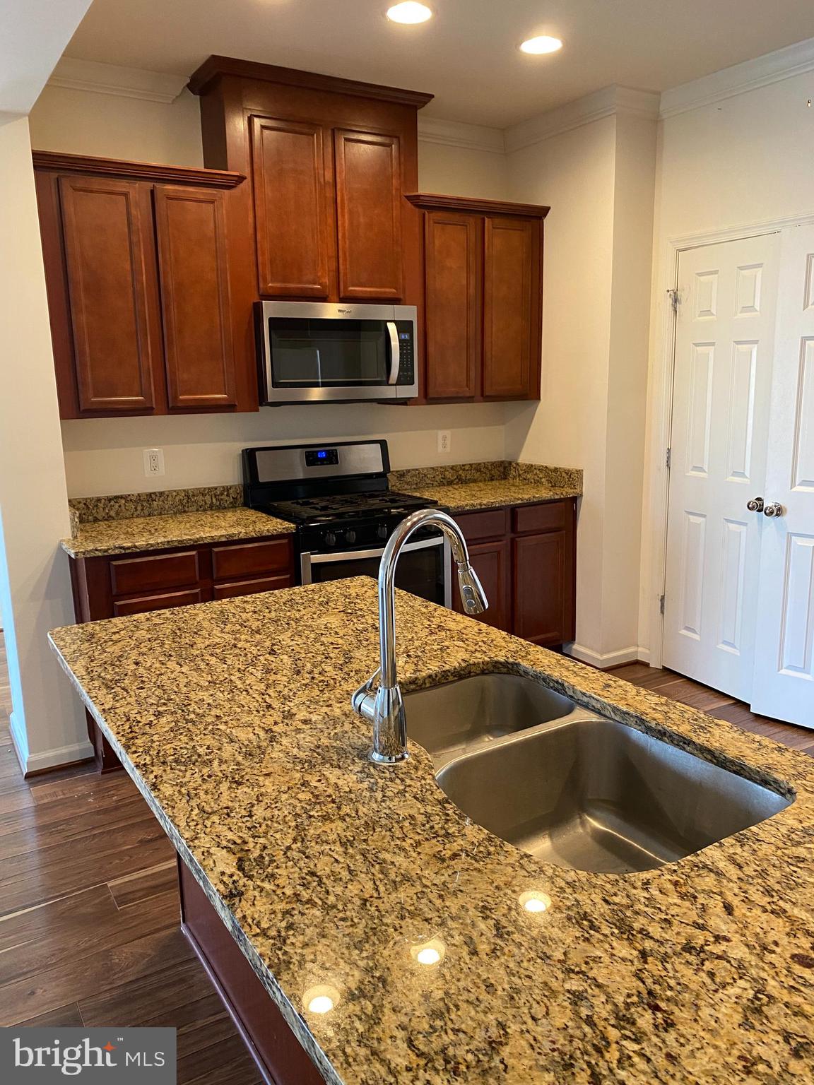 104 Brasstown Loop Stephenson, VA 22656 - Photo 13 of 34 SS Appliances and Granite countertops
