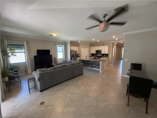 $3,900 | 4284 Raffia Palm Circle, Naples, FL 34119