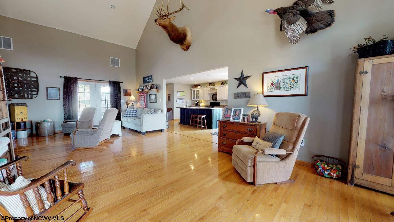 537 Hayhurst Street Rivesville, WV 26588 - Photo 6 of 20 Gallery Image 6