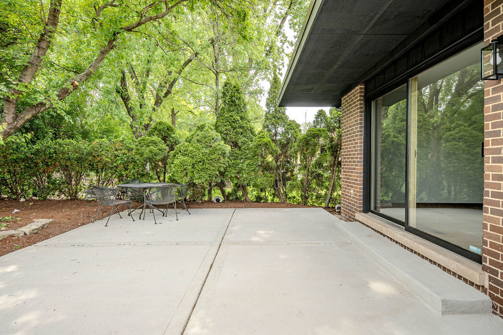 8100 South Park Avenue Burr Ridge, IL 60527 - Photo 28 of 30