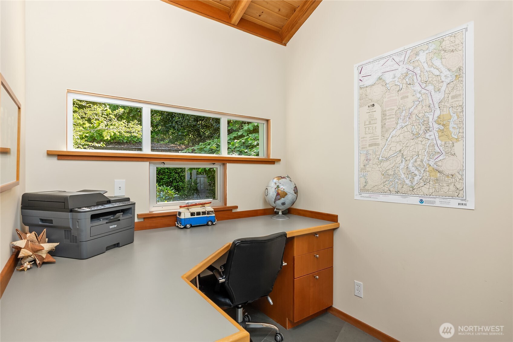 16221 Reitan Road Northeast Bainbridge Island, WA 98110 - Photo 27 of 40