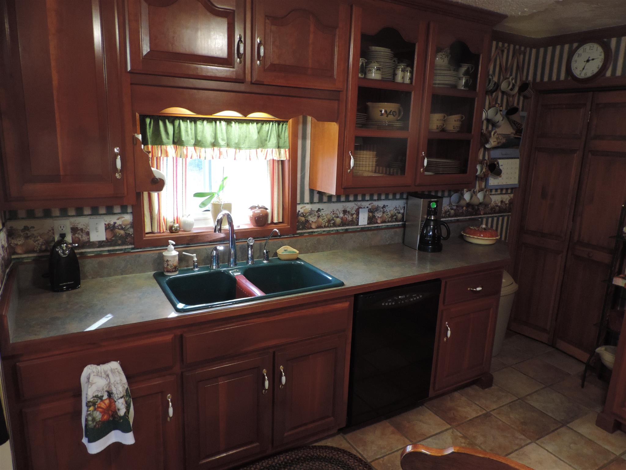 1297 Morgan Road Clarksville, TN 37040 - Photo 14 of 17 Gallery Image 14