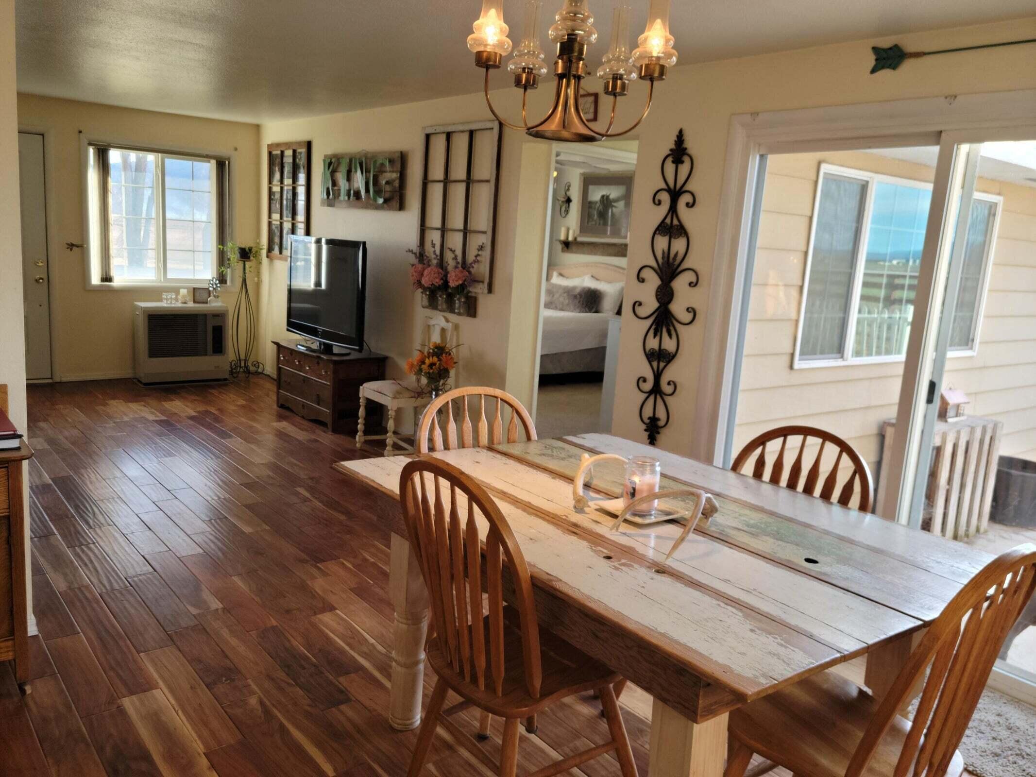 5003 Cross Road Klamath Falls, OR 97603 - Photo 11 of 48 20220215000022819618000000-o