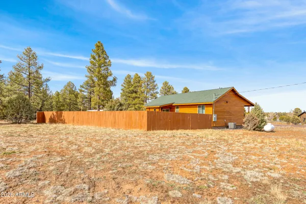 $440,000 | 2718 Church Lane, Overgaard, AZ 85933