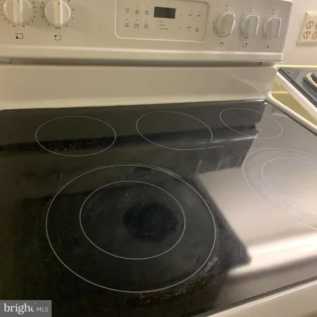 $1,150 | 5108 Belair Road, Baltimore, MD 21206