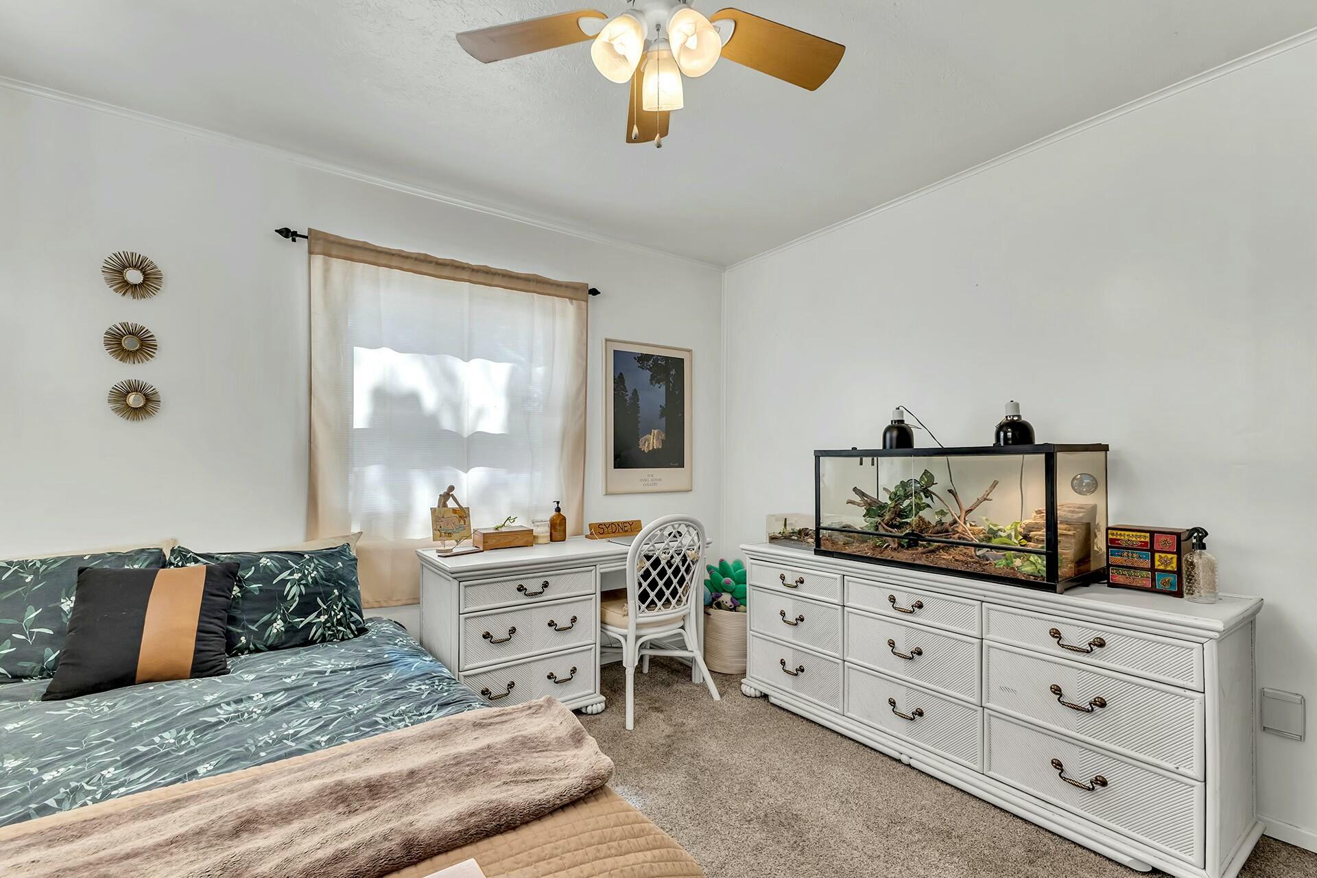 52660 Sylvan Way Idyllwild, CA 92549 - Photo 19 of 25 a living room with furniture and a flat screen tv