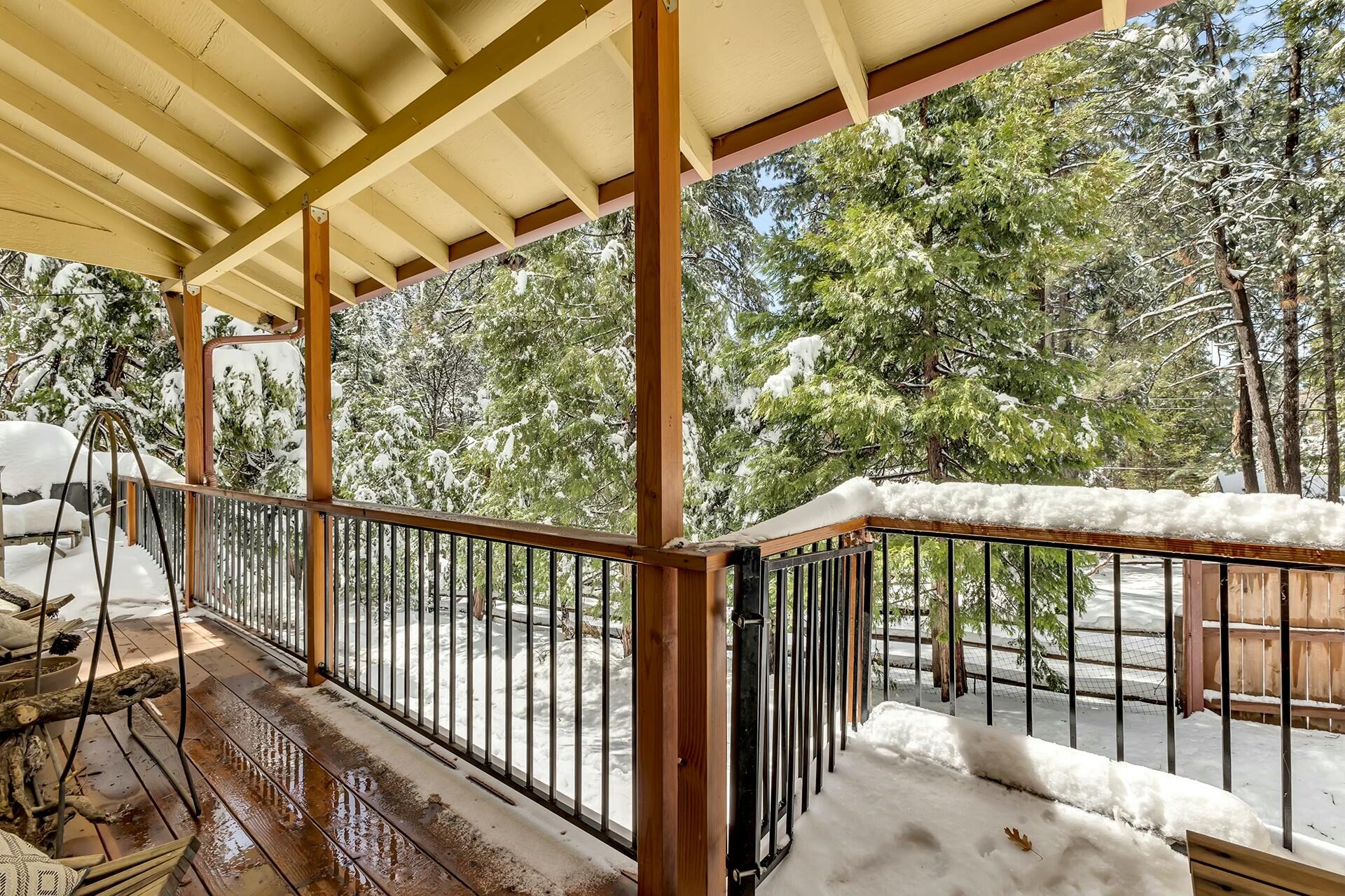 52660 Sylvan Way Idyllwild, CA 92549 - Photo 24 of 25 a view of porch with a small yard