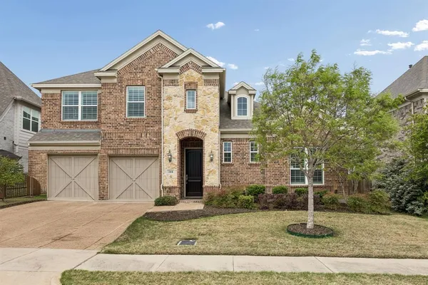 $979,990 | 344 Birchwood Way, Irving, TX 75063