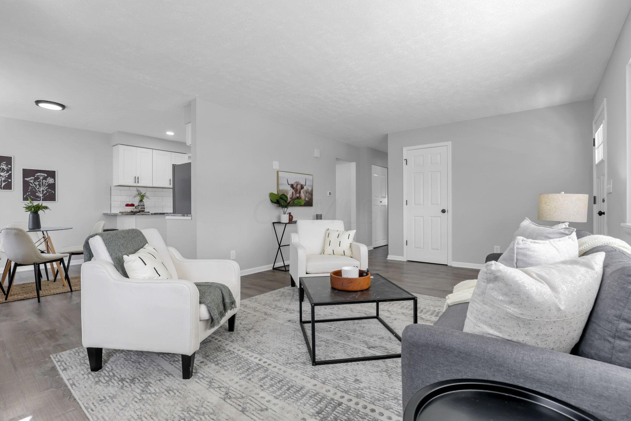 4531 Hartwell Road Columbus, OH 43224 - Photo 5 of 25 Neutral and ready for you!