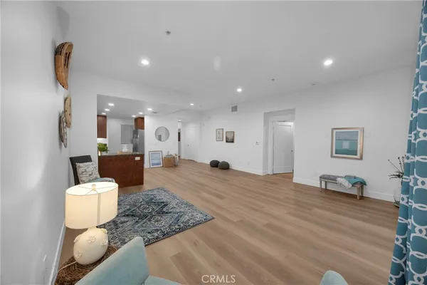 $685,000 | 300 East 4th Street, Unit 115, Long Beach, CA 90802