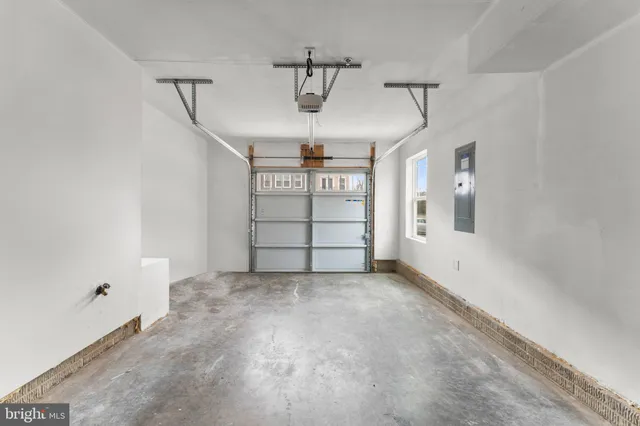 a view of a garage
