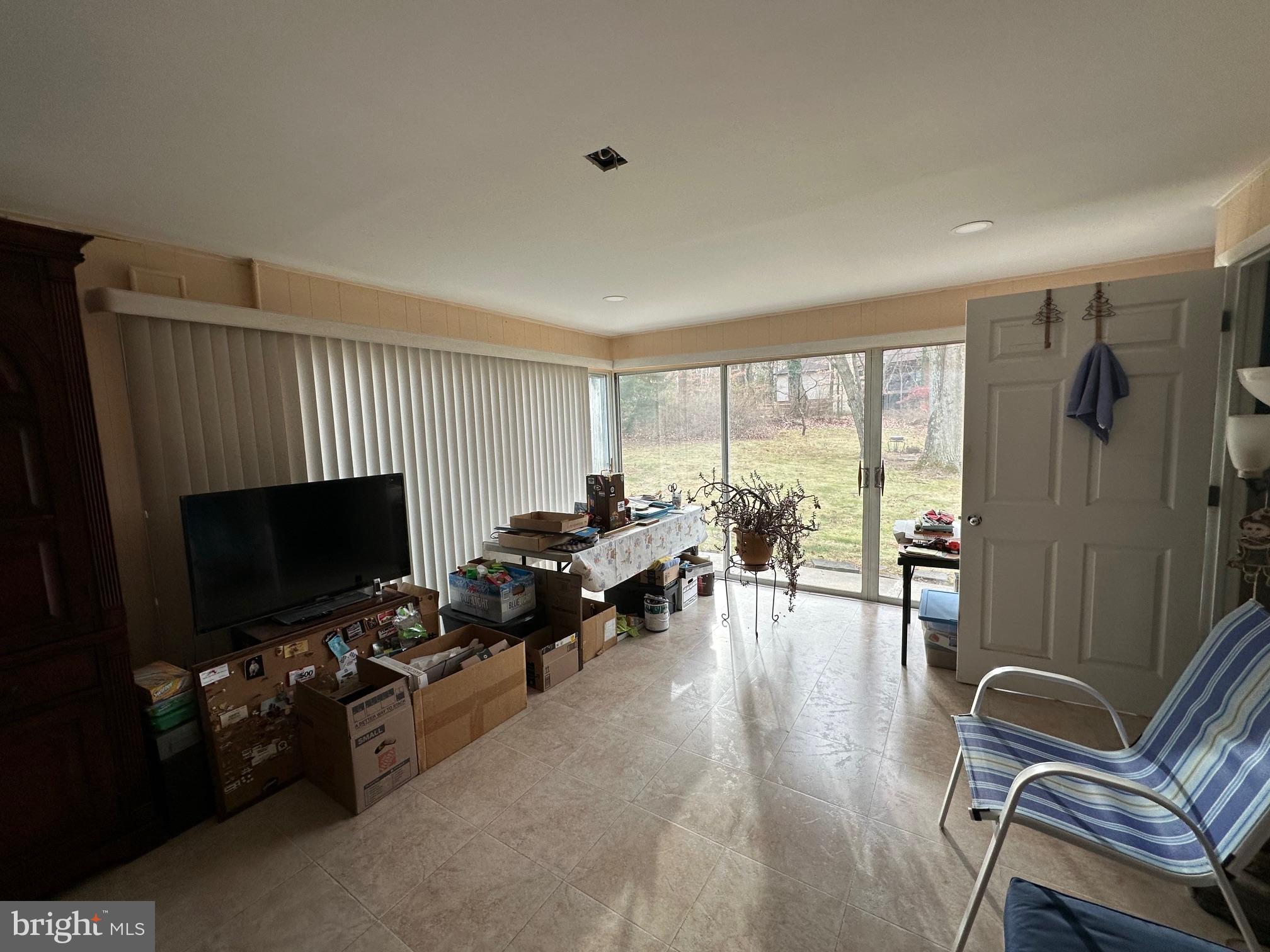 1950 Terwood Road Huntingdon Valley, PA 19006 - Photo 9 of 22