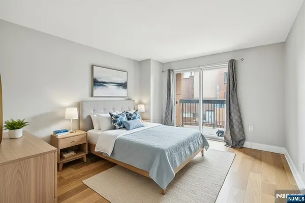 $2,600 | 403 Hancock Court, Unit M403, Edgewater, NJ 07020