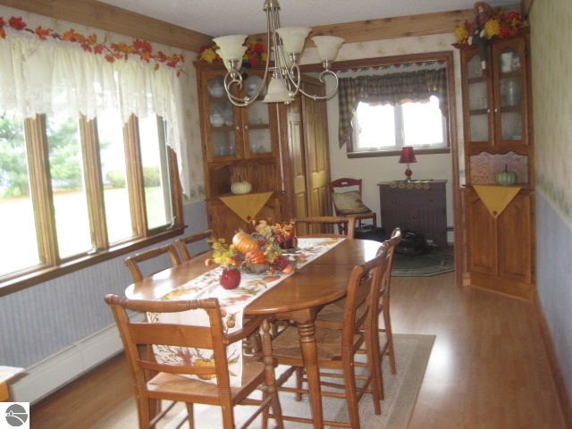 7231 East Jefferson Road Breckenridge, MI 48615 - Photo 6 of 17 1778325-5.JPG