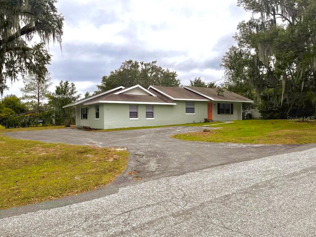 703 West Dampier Street Inverness, FL 34450 - Photo 1 of 1