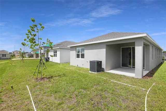 $289,950 | 745 Lake Dell Drive, Dundee, FL 33838