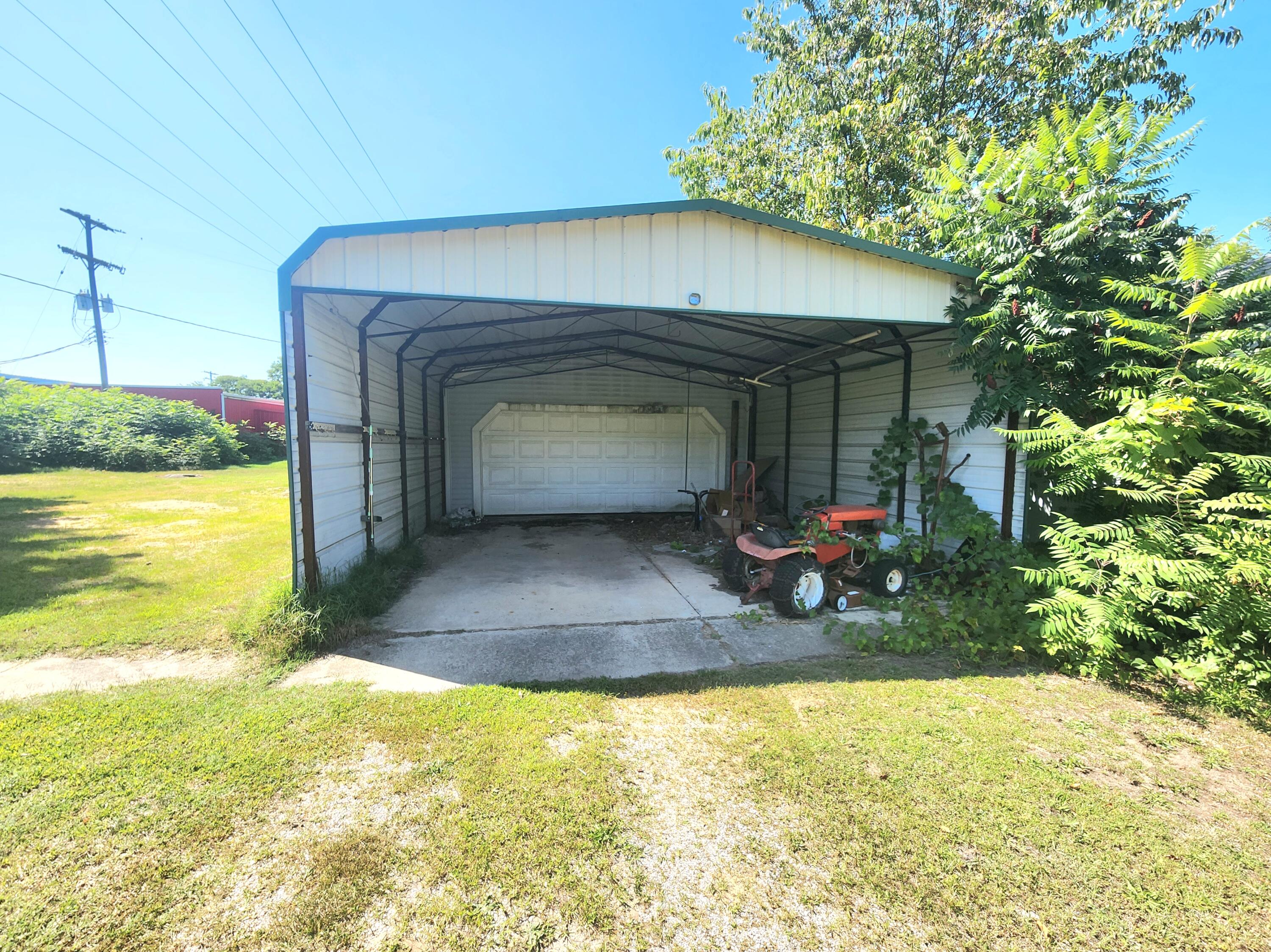 256 Sprague Road Coldwater, MI 49036 - Photo 17 of 27 Carport to Garage 1