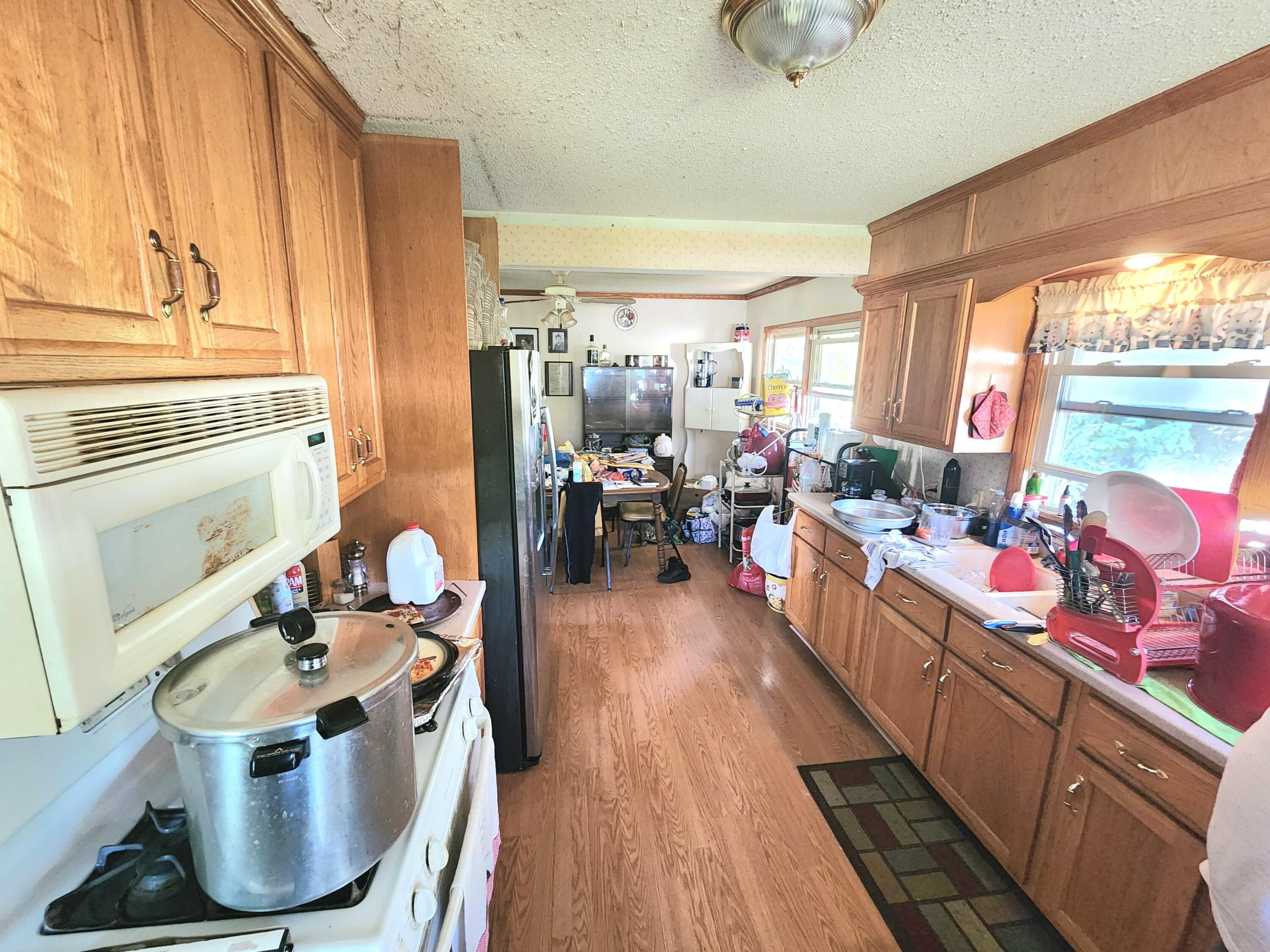 256 Sprague Road Coldwater, MI 49036 - Photo 3 of 27 Kitchen
