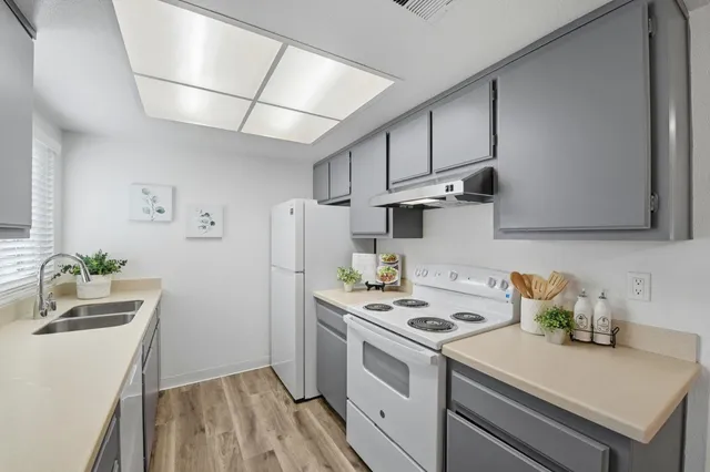 $680,000 | 831 West California Avenue, Unit K, Sunnyvale, CA 94086