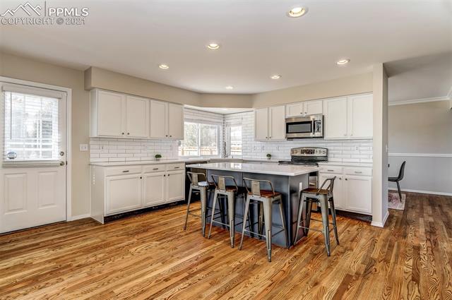 709 Capeglen Road Colorado Springs, CO 80906 - Photo 10 of 42 Gallery Image 10