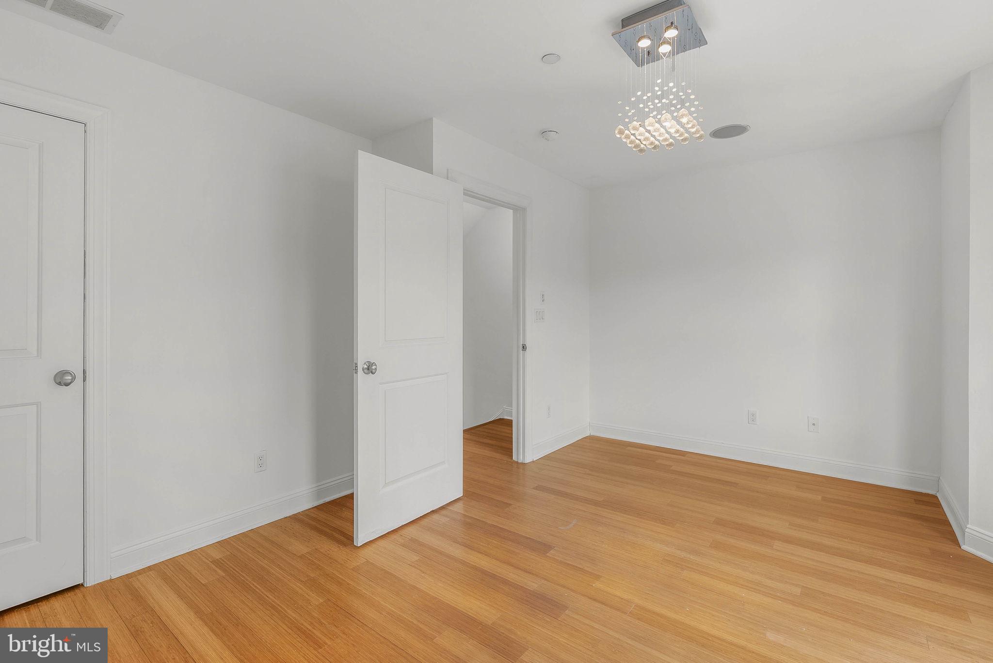 1007 North 3rd Street, Unit D Philadelphia, PA 19123 - Photo 13 of 34