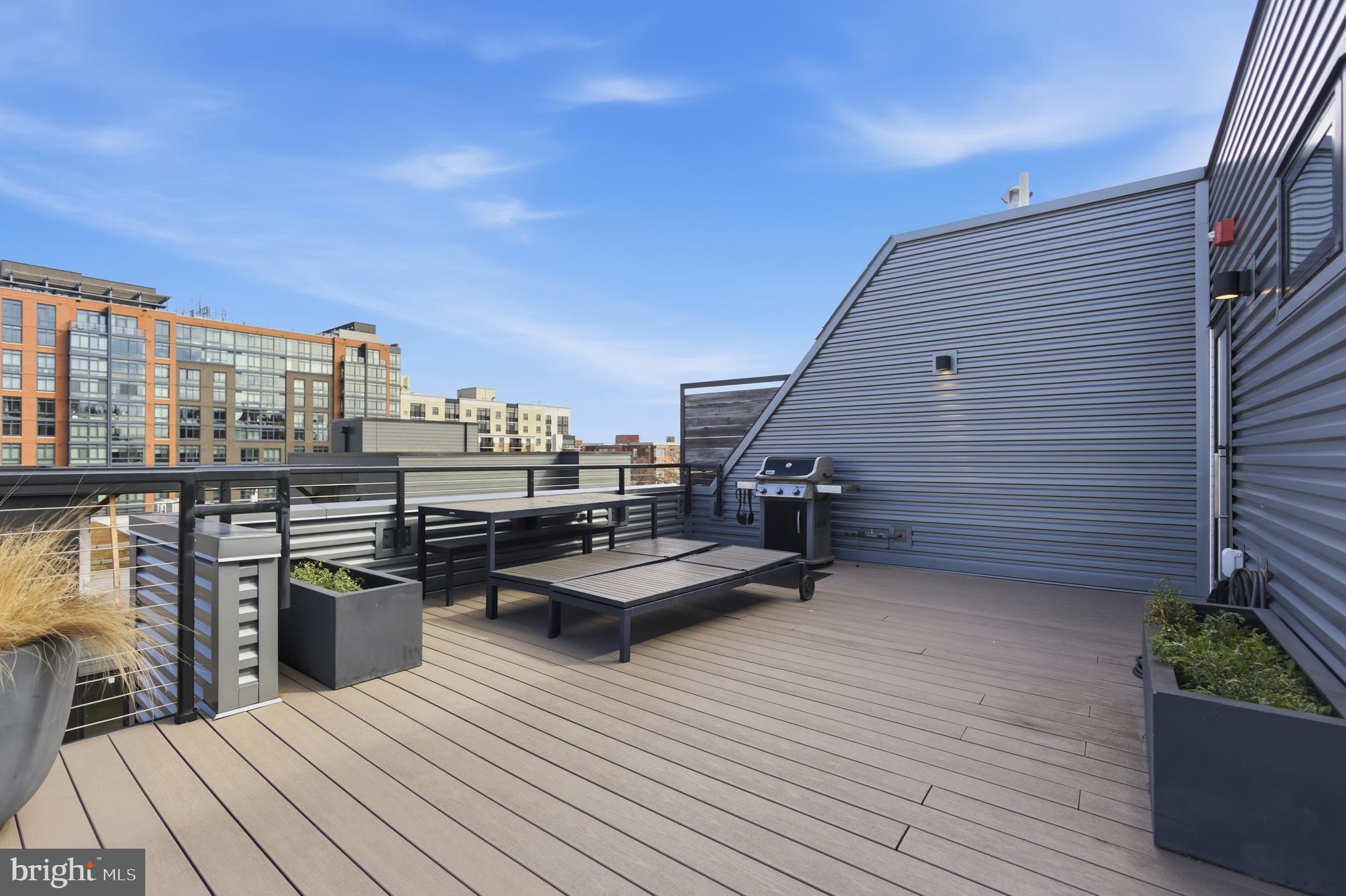 911 2nd Street Northeast, Unit 305 Washington, DC 20002 - Photo 12 of 16