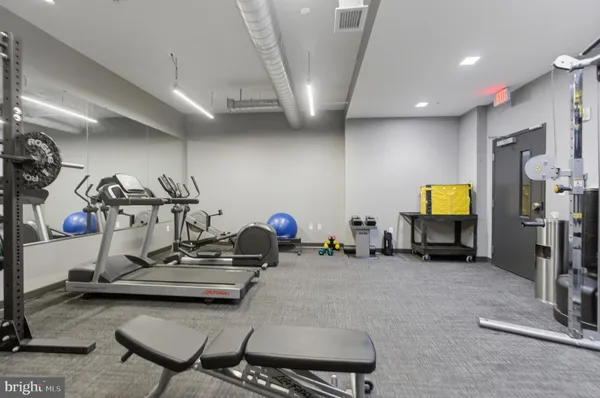$3,250 | 911 2nd Street Northeast, Unit 305, Washington, DC 20002