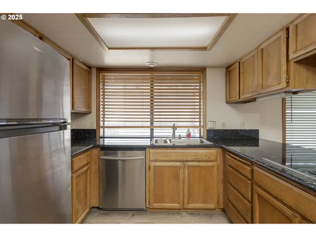 $240,000 | 12173 Southeast 104th Court, Happy Valley, OR 97086