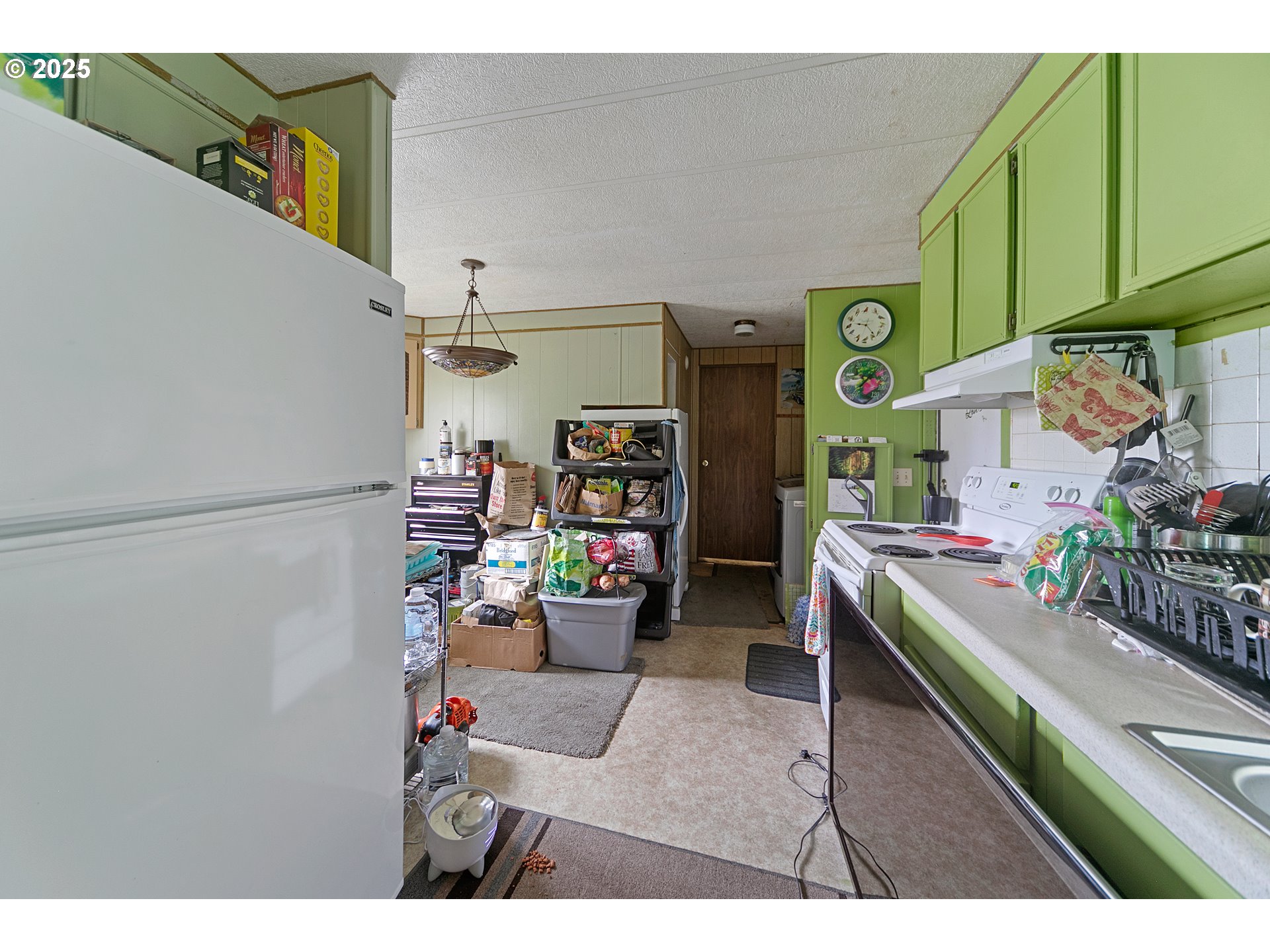 66642 East Bay Road, Unit 8 North Bend, OR 97459 - Photo 17 of 34 Gallery Image 17