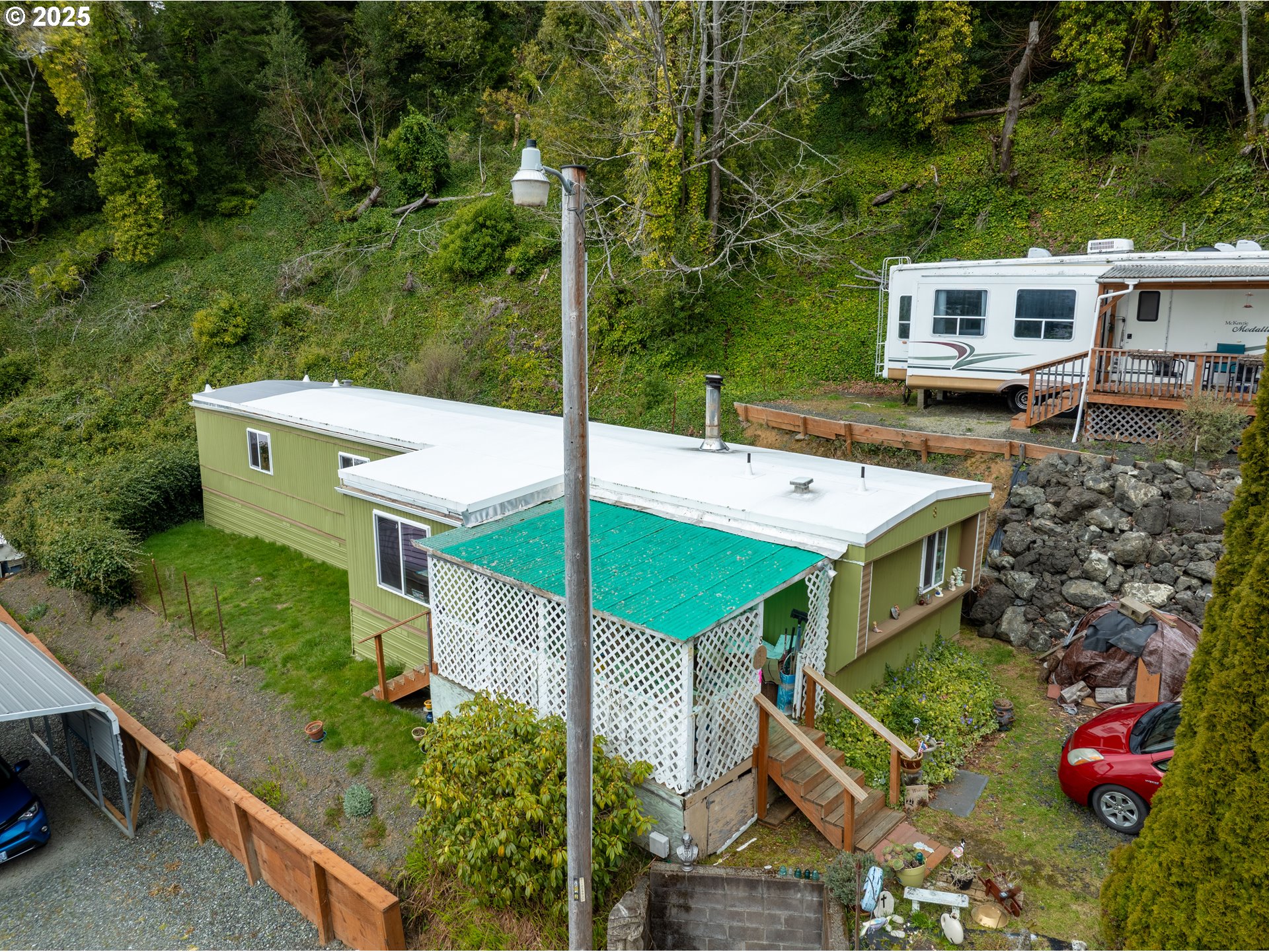 66642 East Bay Road, Unit 8 North Bend, OR 97459 - Photo 2 of 34 Gallery Image 2