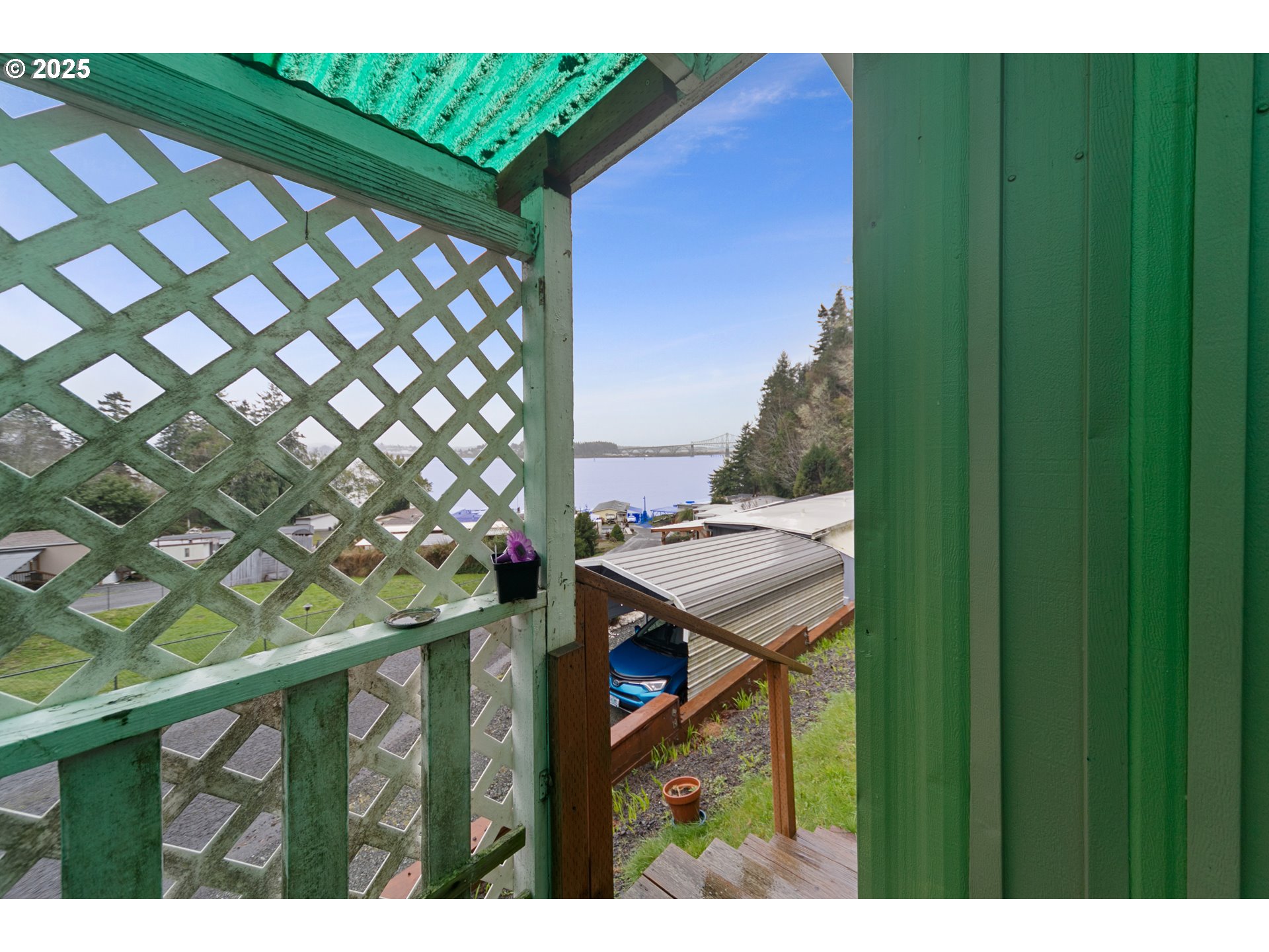 66642 East Bay Road, Unit 8 North Bend, OR 97459 - Photo 21 of 34 Gallery Image 21