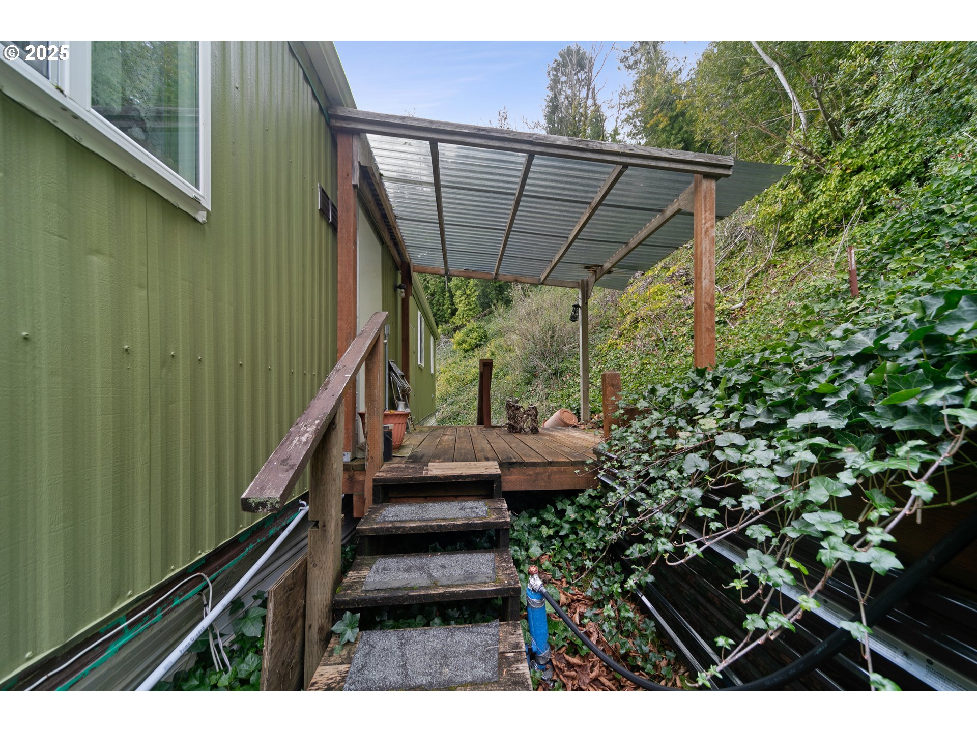 66642 East Bay Road, Unit 8 North Bend, OR 97459 - Photo 24 of 34 Gallery Image 24