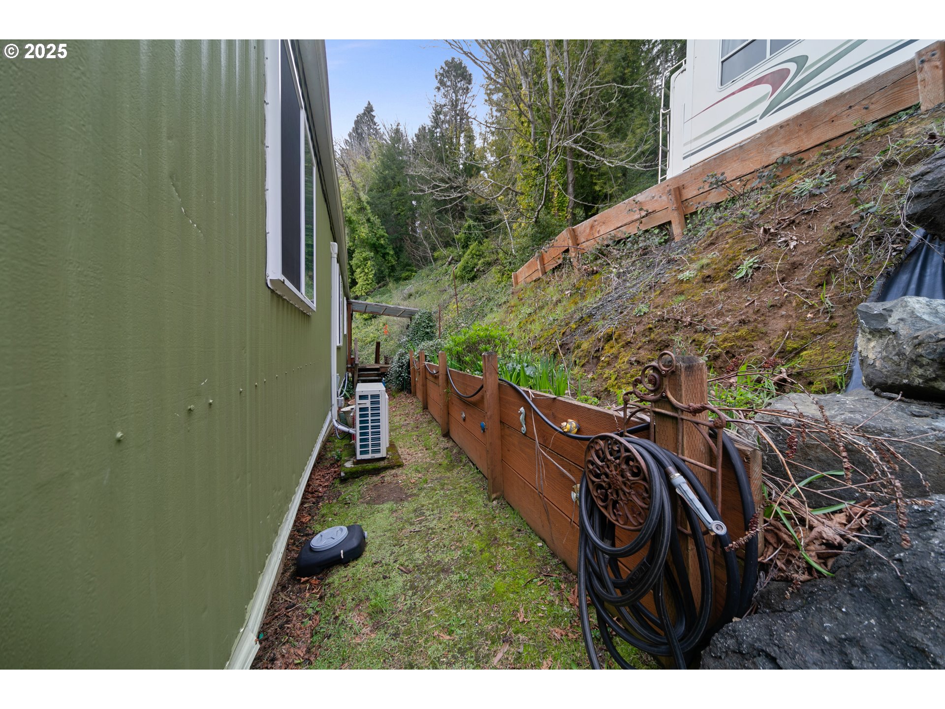 66642 East Bay Road, Unit 8 North Bend, OR 97459 - Photo 25 of 34 Gallery Image 25