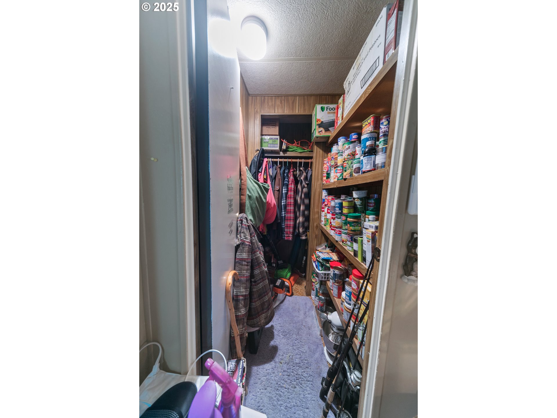 66642 East Bay Road, Unit 8 North Bend, OR 97459 - Photo 5 of 34 Gallery Image 5