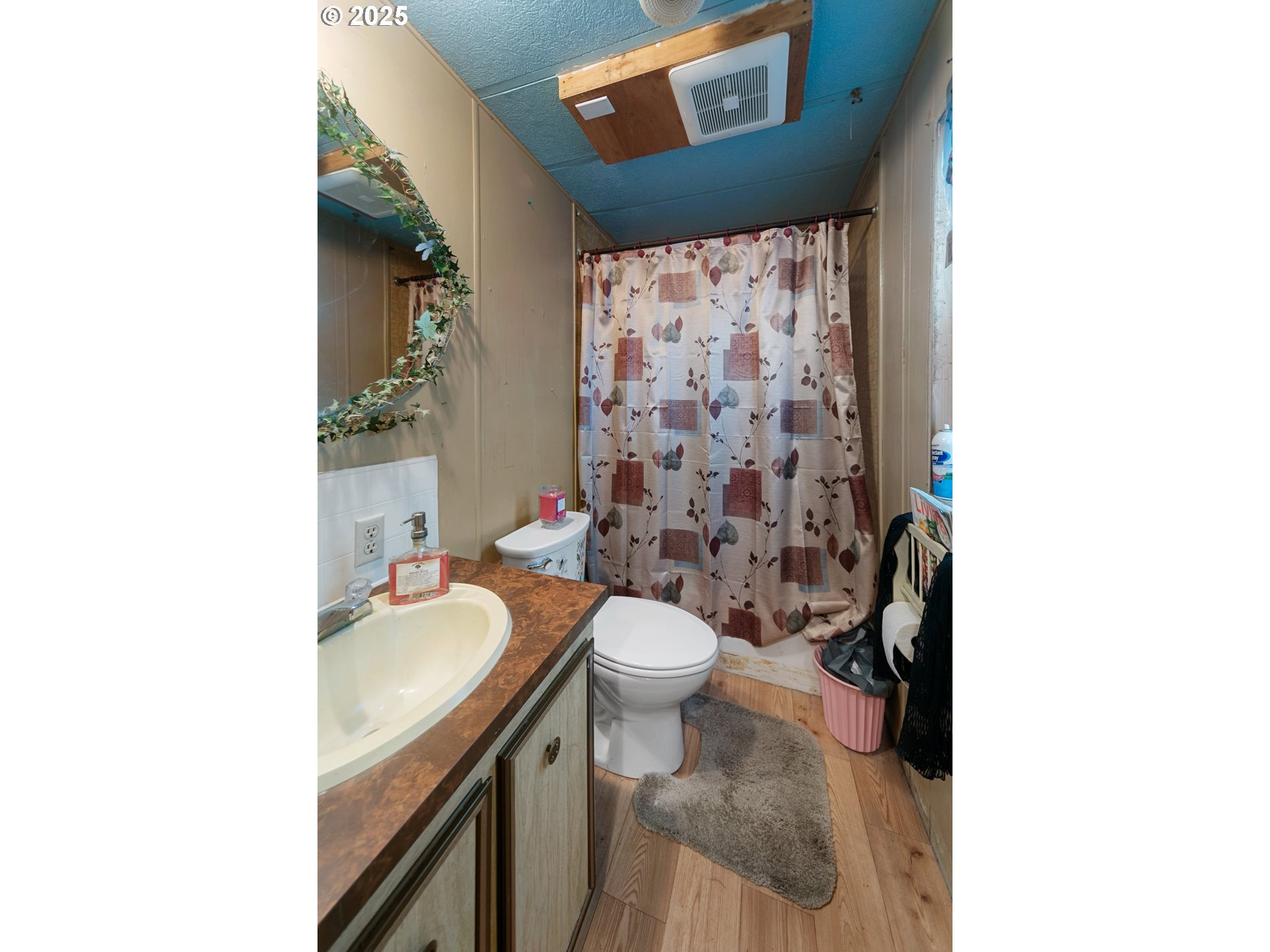 66642 East Bay Road, Unit 8 North Bend, OR 97459 - Photo 8 of 34 Gallery Image 8