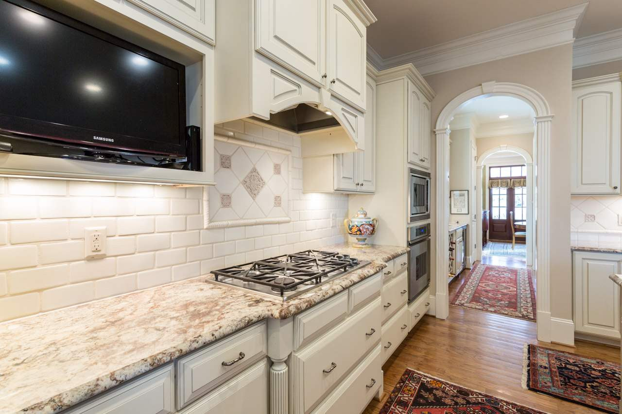 2308 Beechridge Road Raleigh, NC 27608 - Photo 11 of 27 Photo 11
