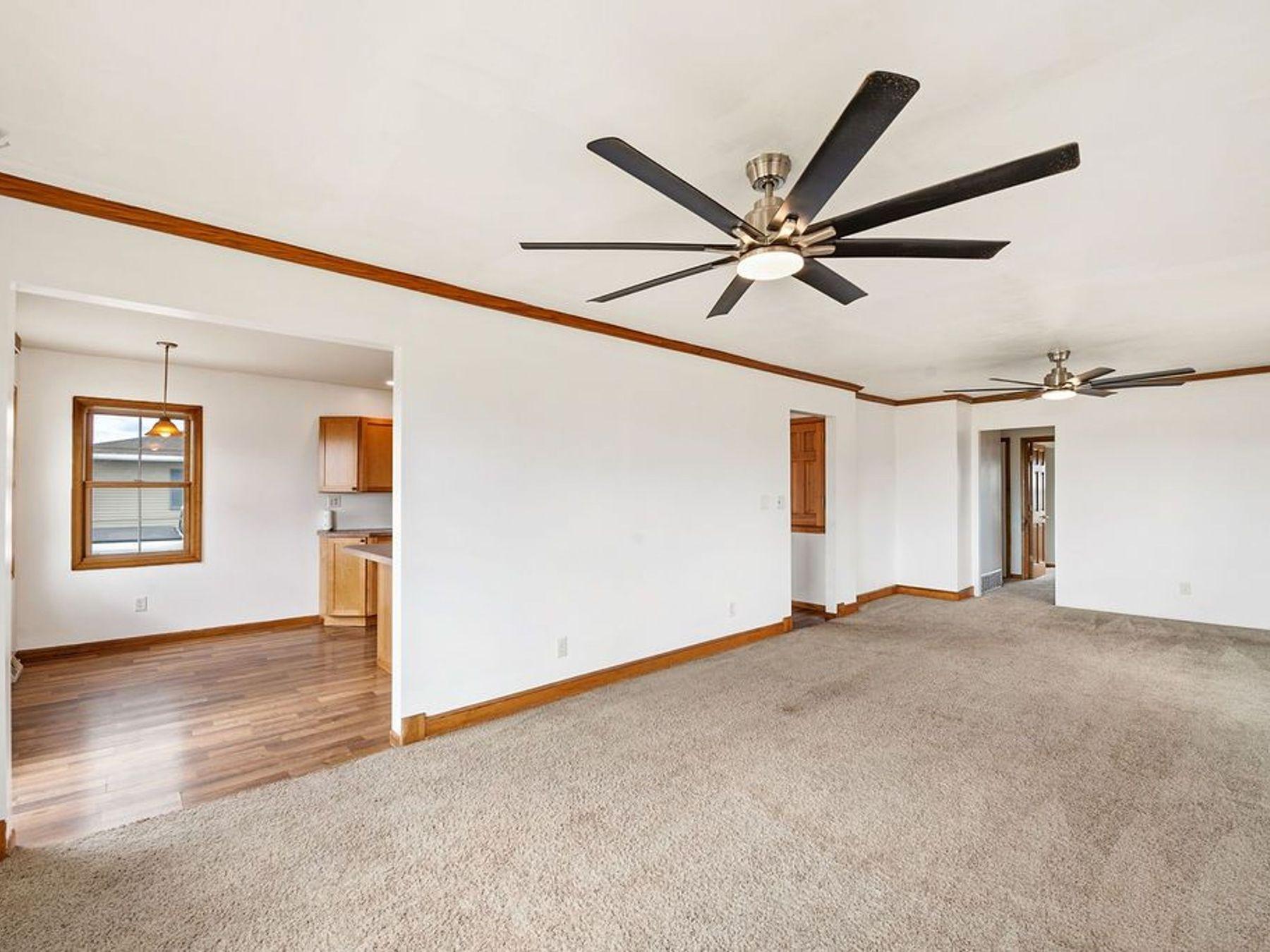 68 Edison Boulevard Silver Bay, MN 55614 - Photo 13 of 29