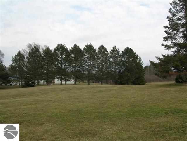 9083 South Leaton Road Shepherd, MI 48883 - Photo 19 of 22 1744046-18.JPG