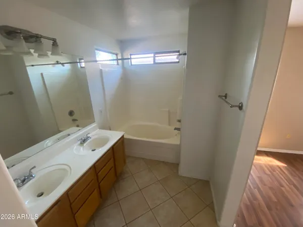 $2,095 | 2033 East Saratoga Street, Gilbert, AZ 85296