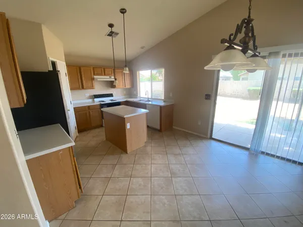 $2,095 | 2033 East Saratoga Street, Gilbert, AZ 85296