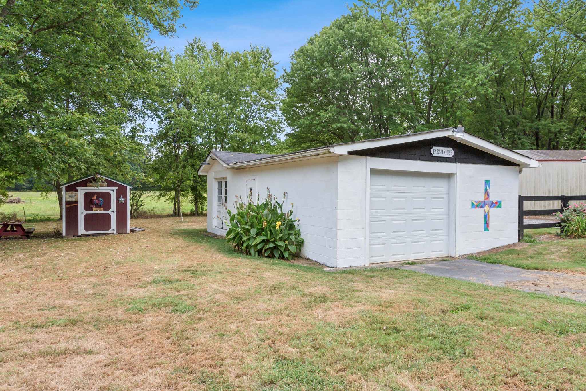 571 Jackson Road Portland, TN 37148 - Photo 24 of 24 a front view of a house with a garden
