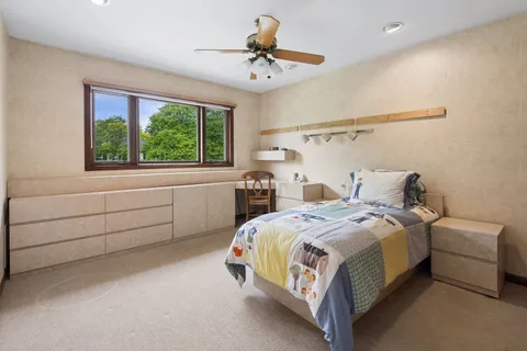 $995,000 | 2445 Vicki Lane, Northbrook, IL 60062