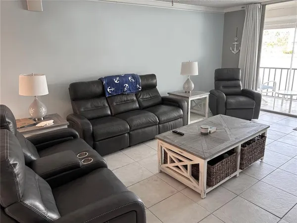 $2,500 | 7540 Bay Island Drive South, Unit 253, South Pasadena, FL 33707